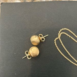 marco bicego  AFRICA 
18K Yellow Gold Round Studs